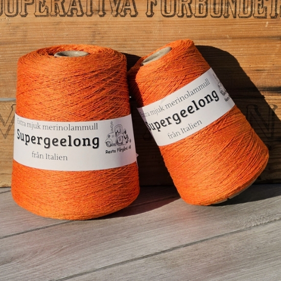 Supergeelong apelsin